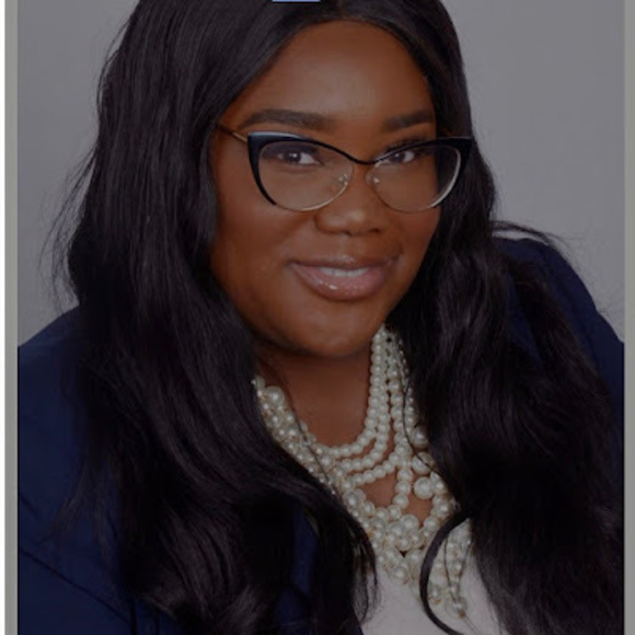 Meet your Posher, Chantrell - Picture 1 of 1